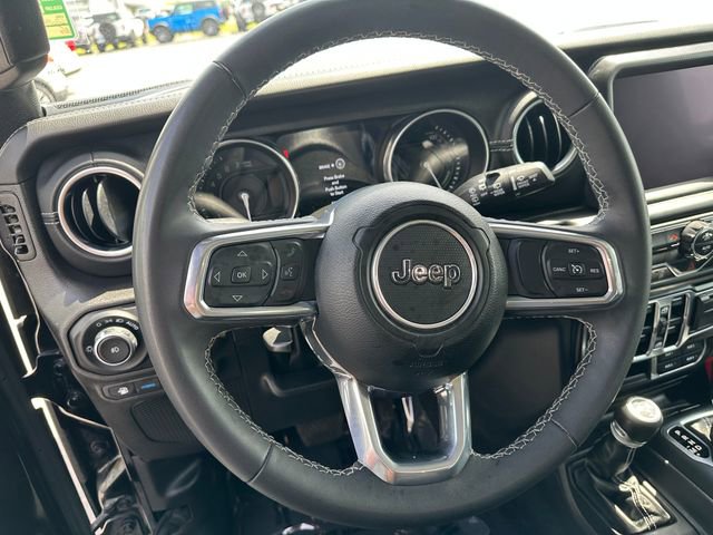 Used 2023 Jeep Wrangler Unlimited Sahara image 18