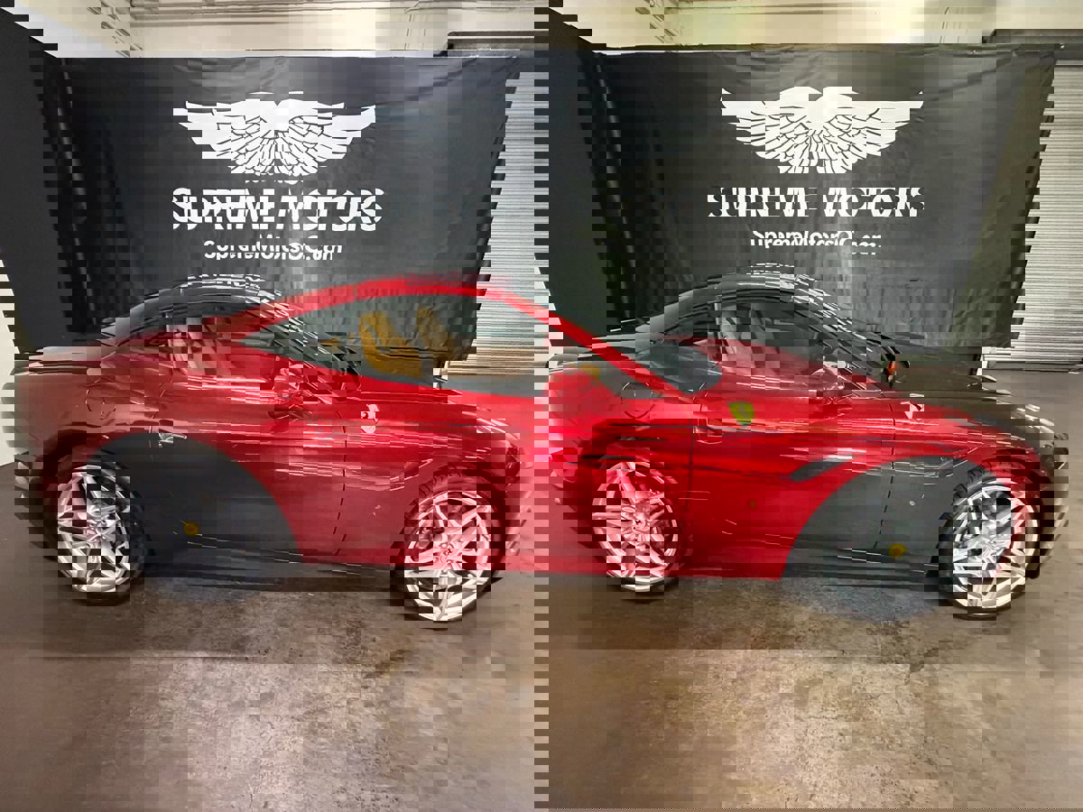 Used 2017 Ferrari California T image 6