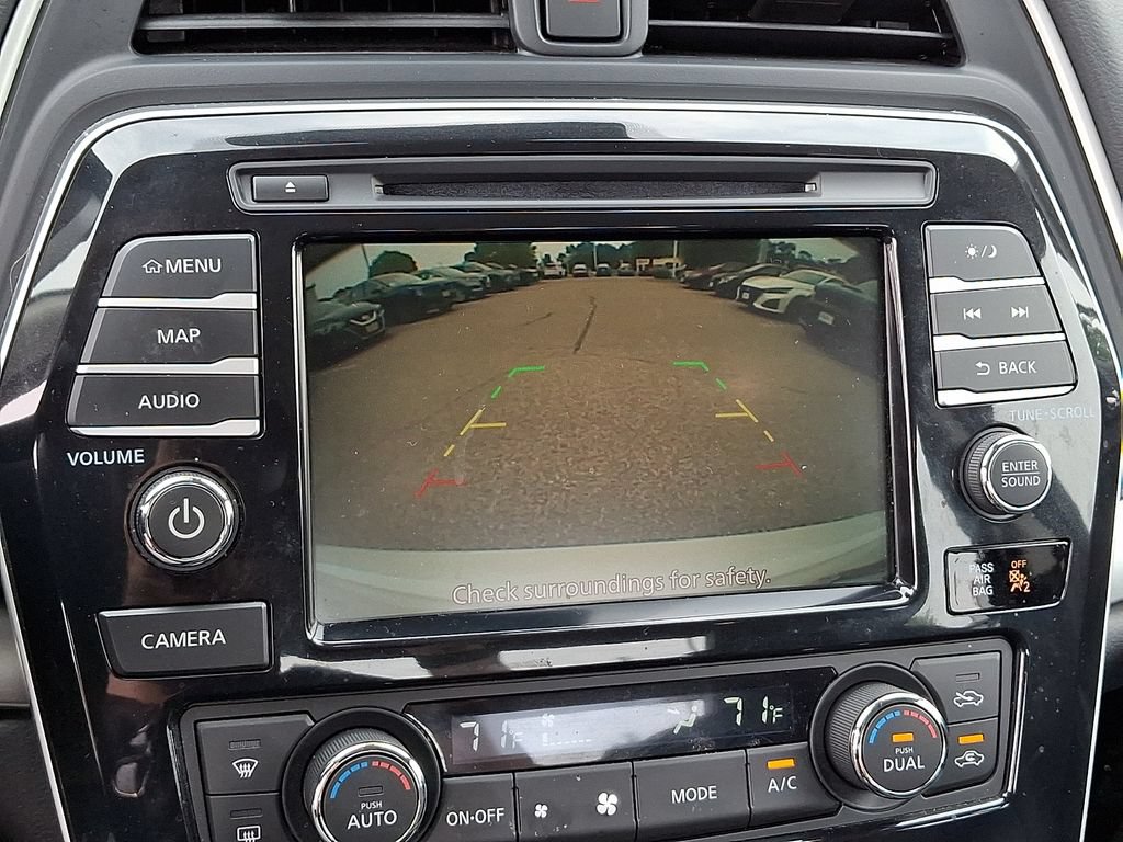 Used 2023 Nissan Maxima SV w/ Floor Mat Group FWD image 19