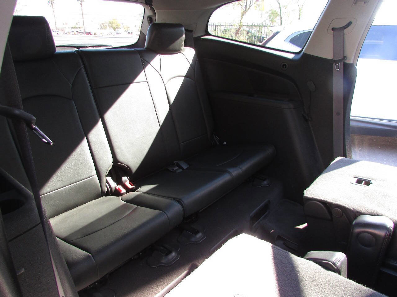 Used 2009 Chevrolet Traverse LT image 21