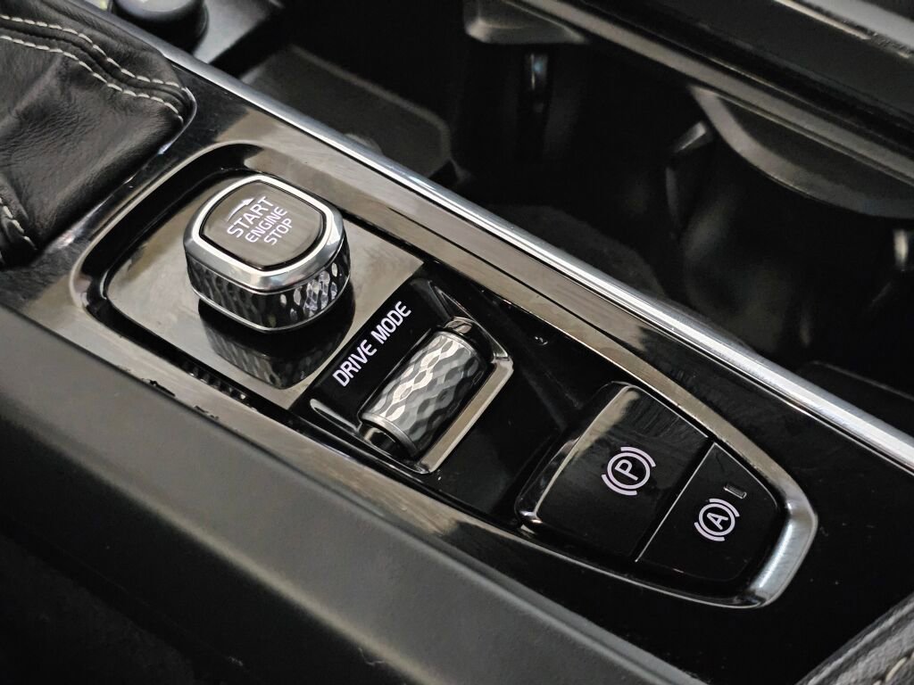 Used 2019 Volvo S60 T5 R-Design FWD image 34