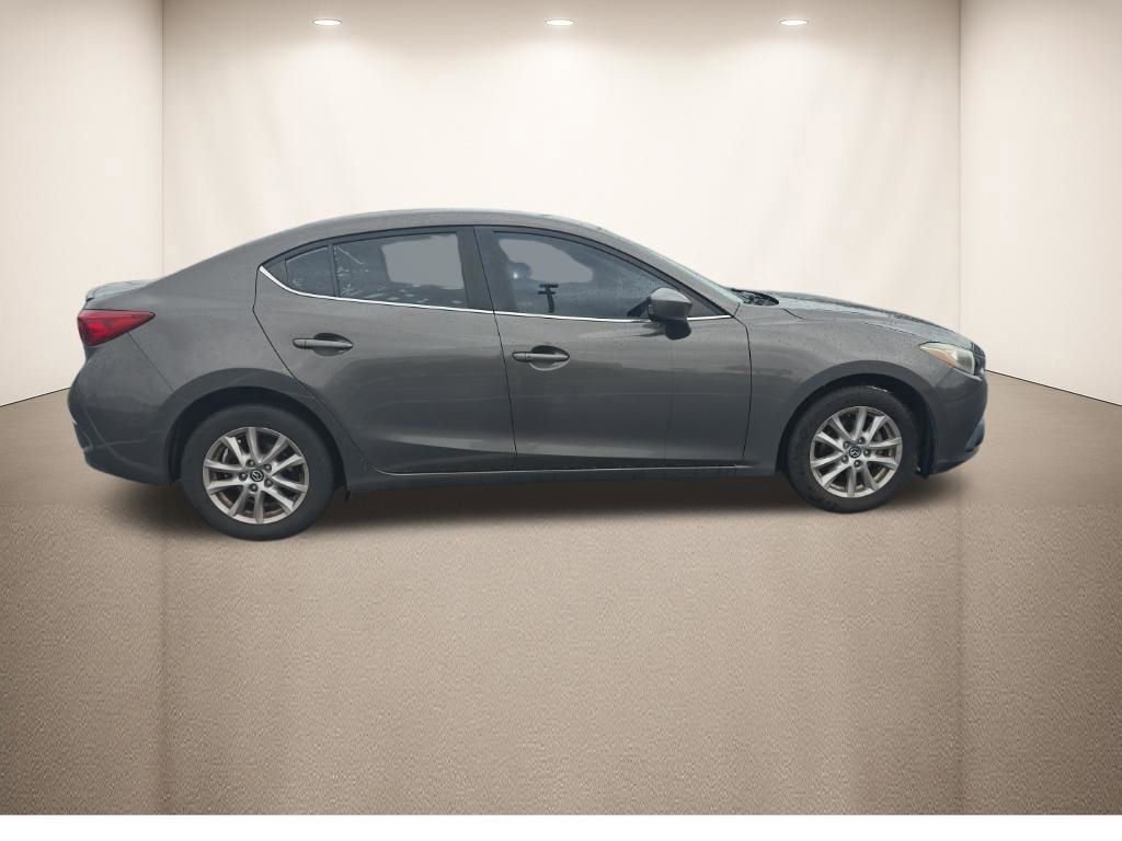 Used 2016 MAZDA MAZDA3 i Touring image 3