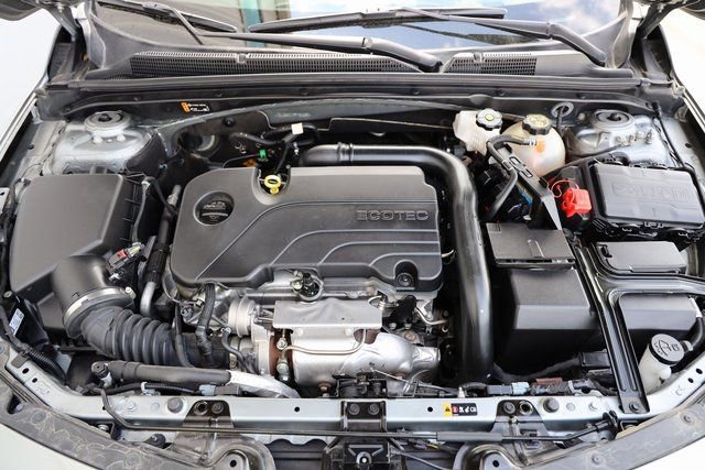 Used 2023 Chevrolet Malibu RS image 26