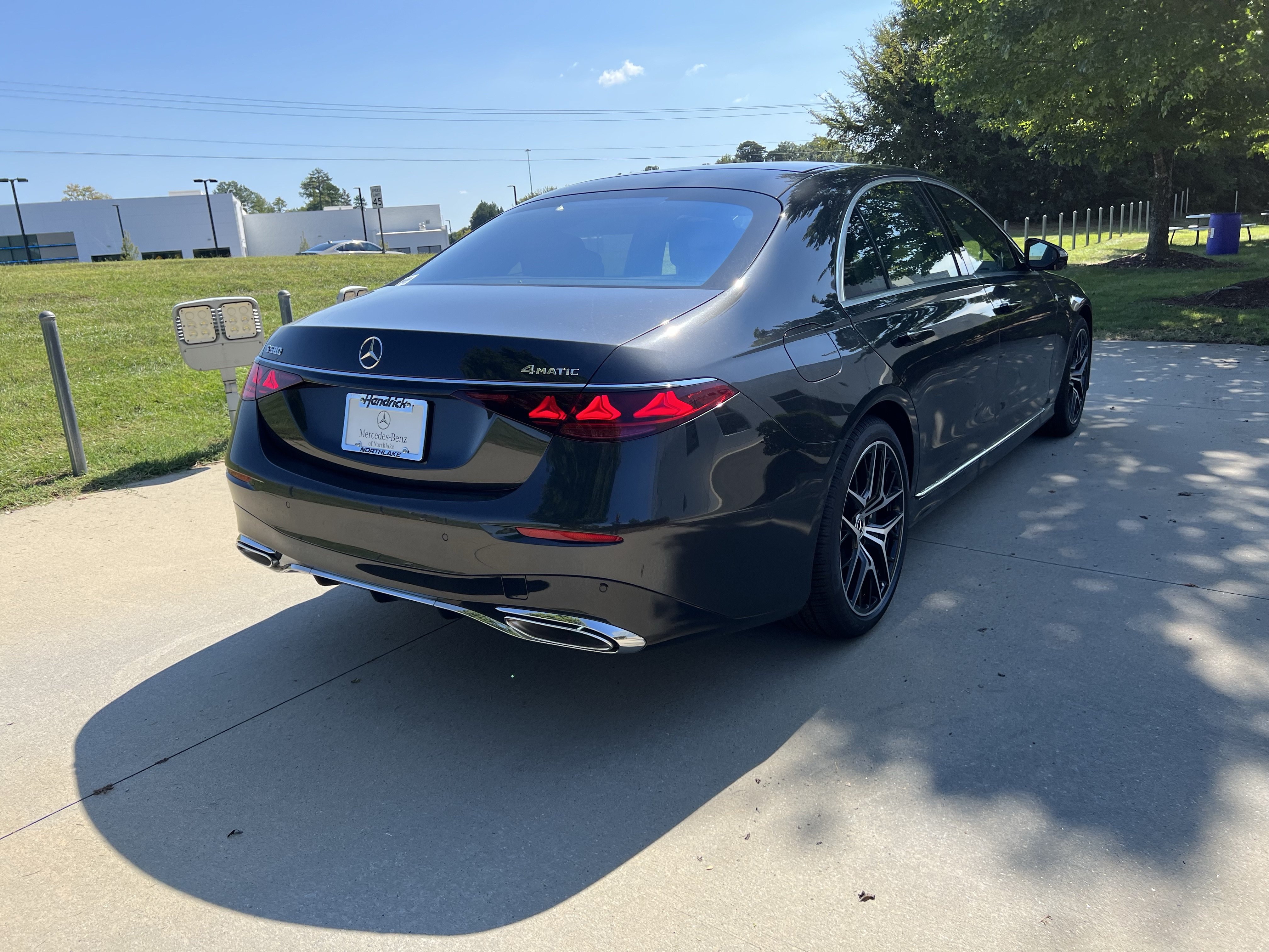 New 2027 Mercedes-Benz S 580 4MATIC Sedan image 9