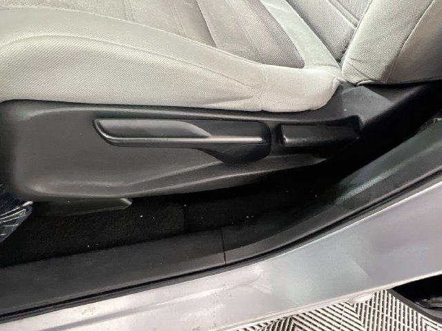Used 2019 Honda CR-V LX image 13