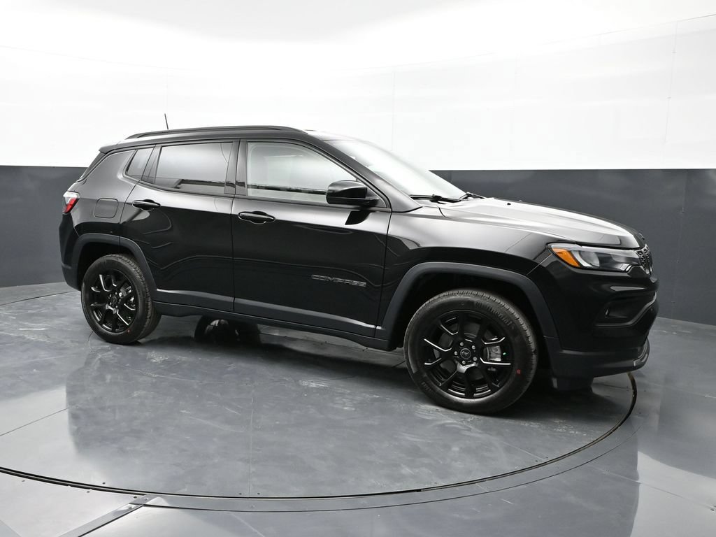 Used 2026 Jeep Compass Latitude AWD/4WD video 1