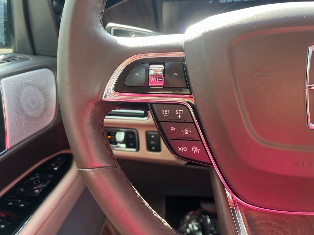 Certified 2024 Lincoln Navigator L Reserve AWD/4WD image 29