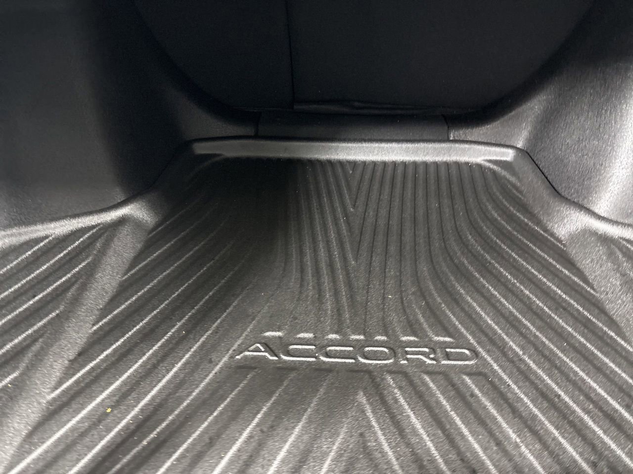 Used 2023 Honda Accord EX image 23