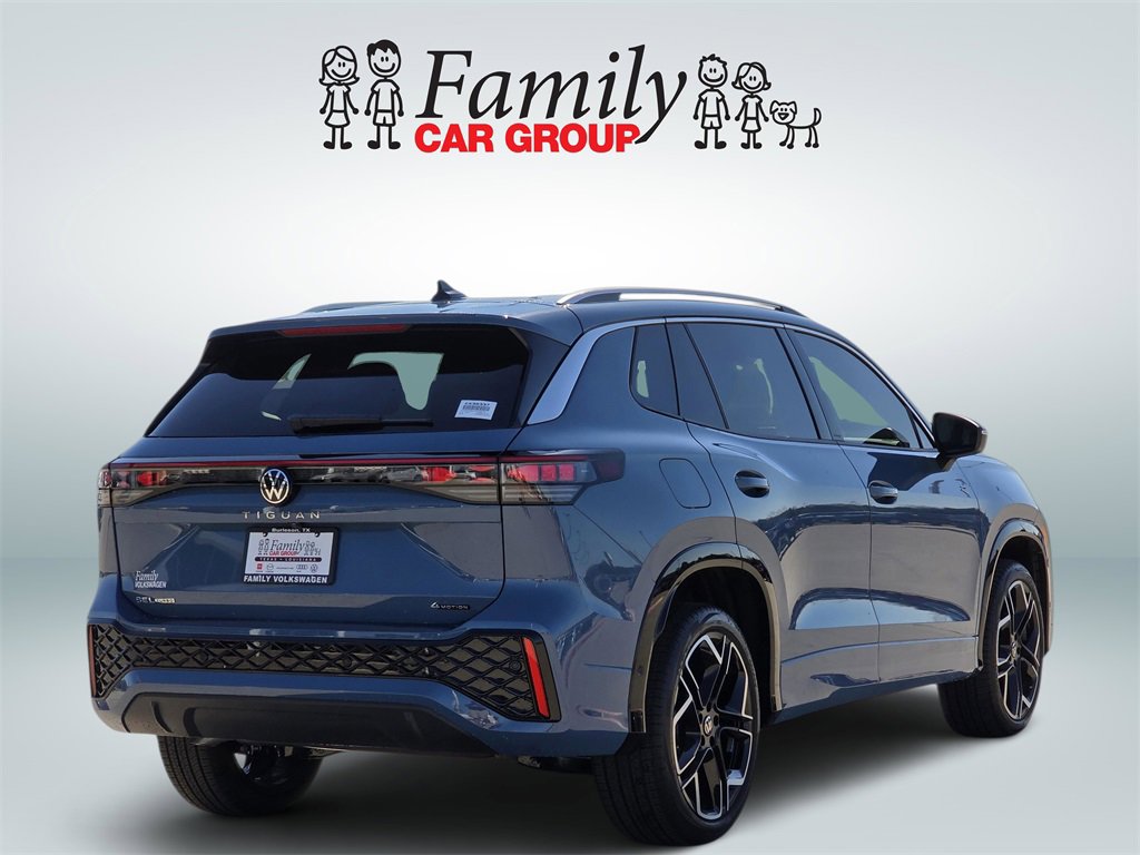 New 2026 Volkswagen Tiguan SEL R-Line image 4