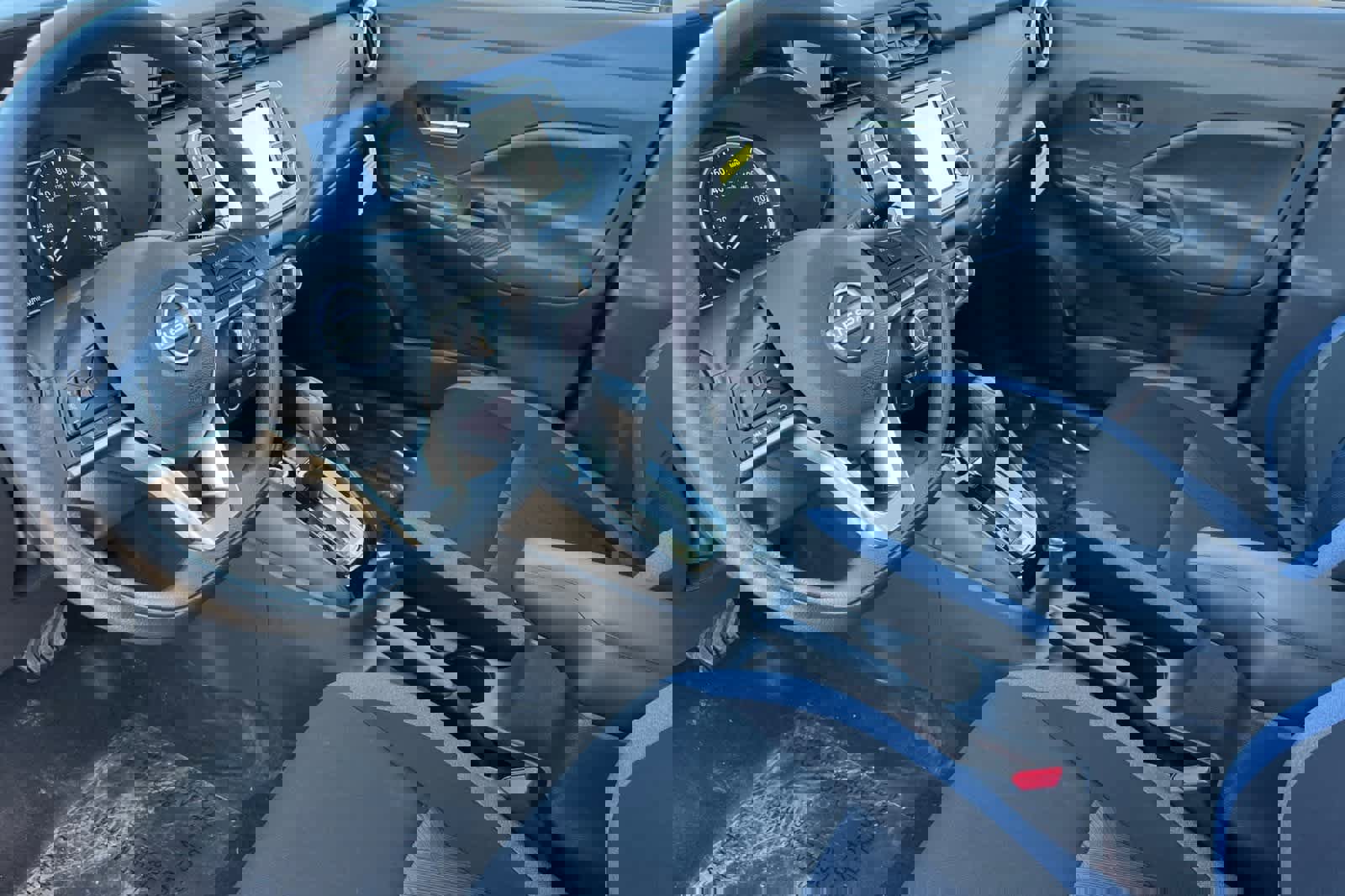 New 2025 Nissan Versa SV image 10