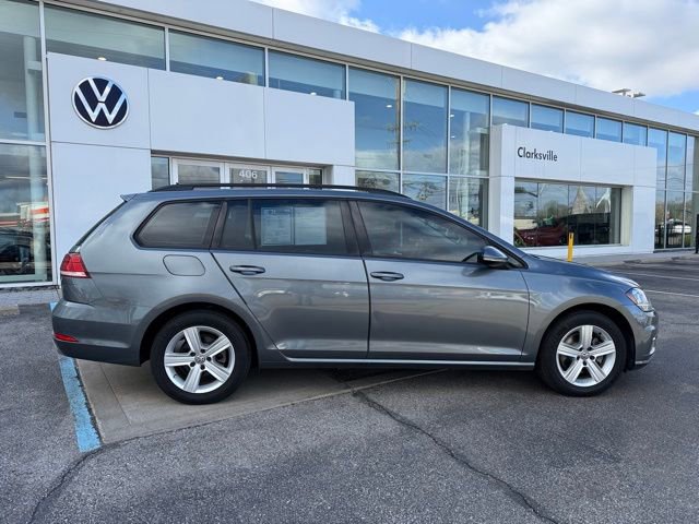 Used 2018 Volkswagen Golf S image 7