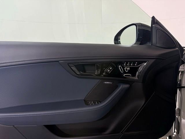 Certified 2024 Jaguar F-TYPE R image 25