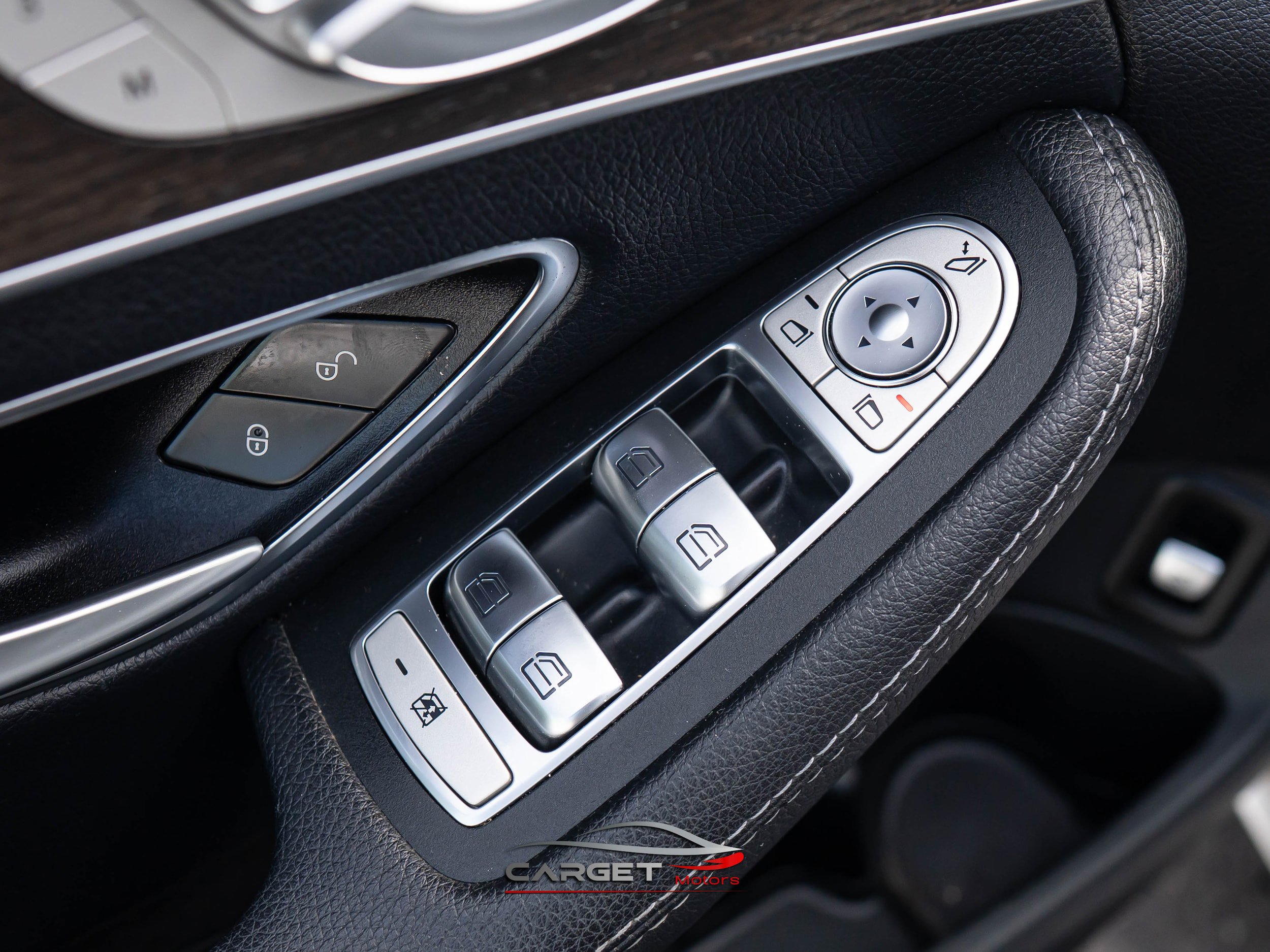 Used 2020 Mercedes-Benz C 300 4MATIC Sedan image 39
