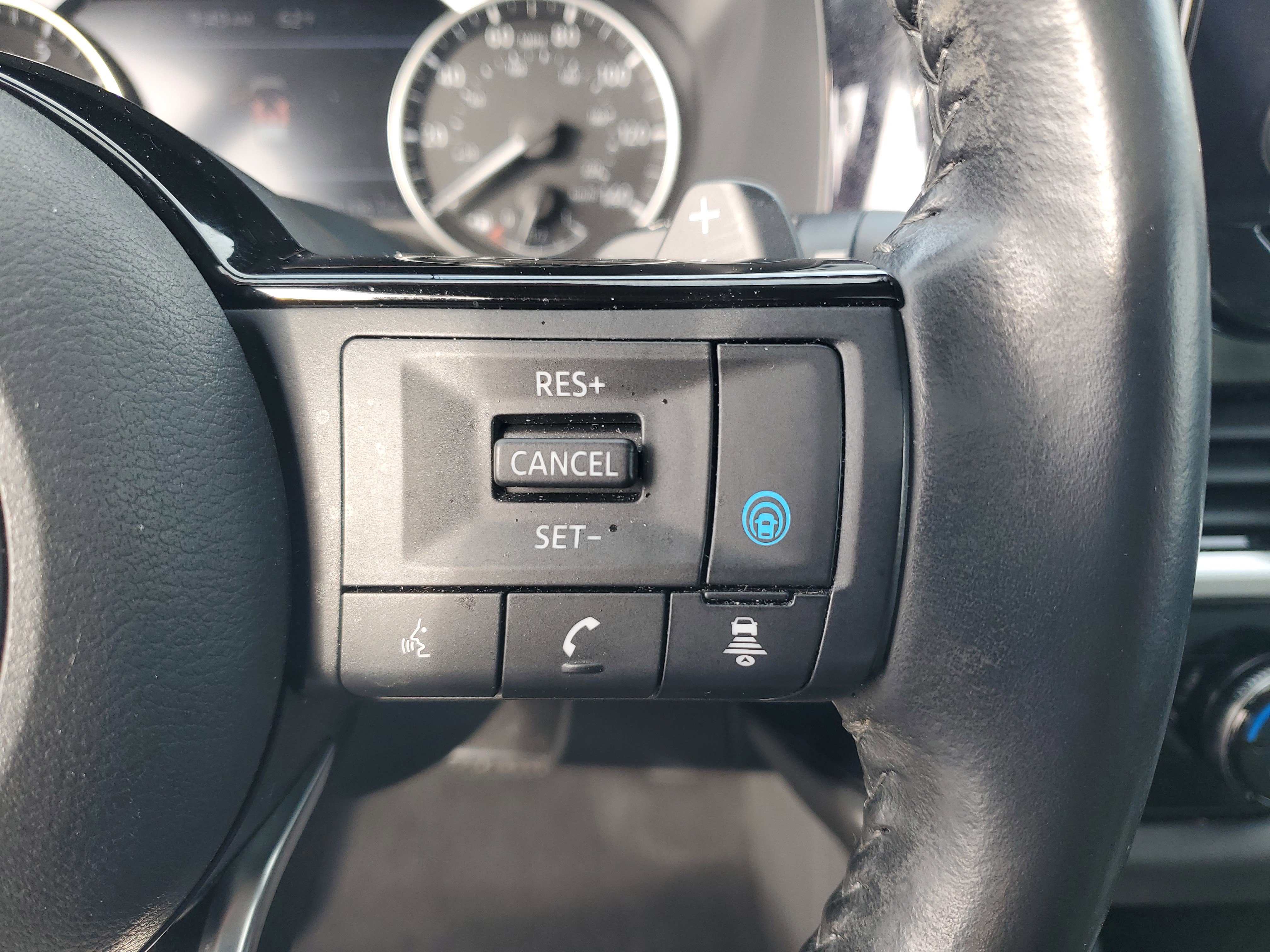 Certified 2022 Nissan Pathfinder SV w/ SV Premium Package image 20