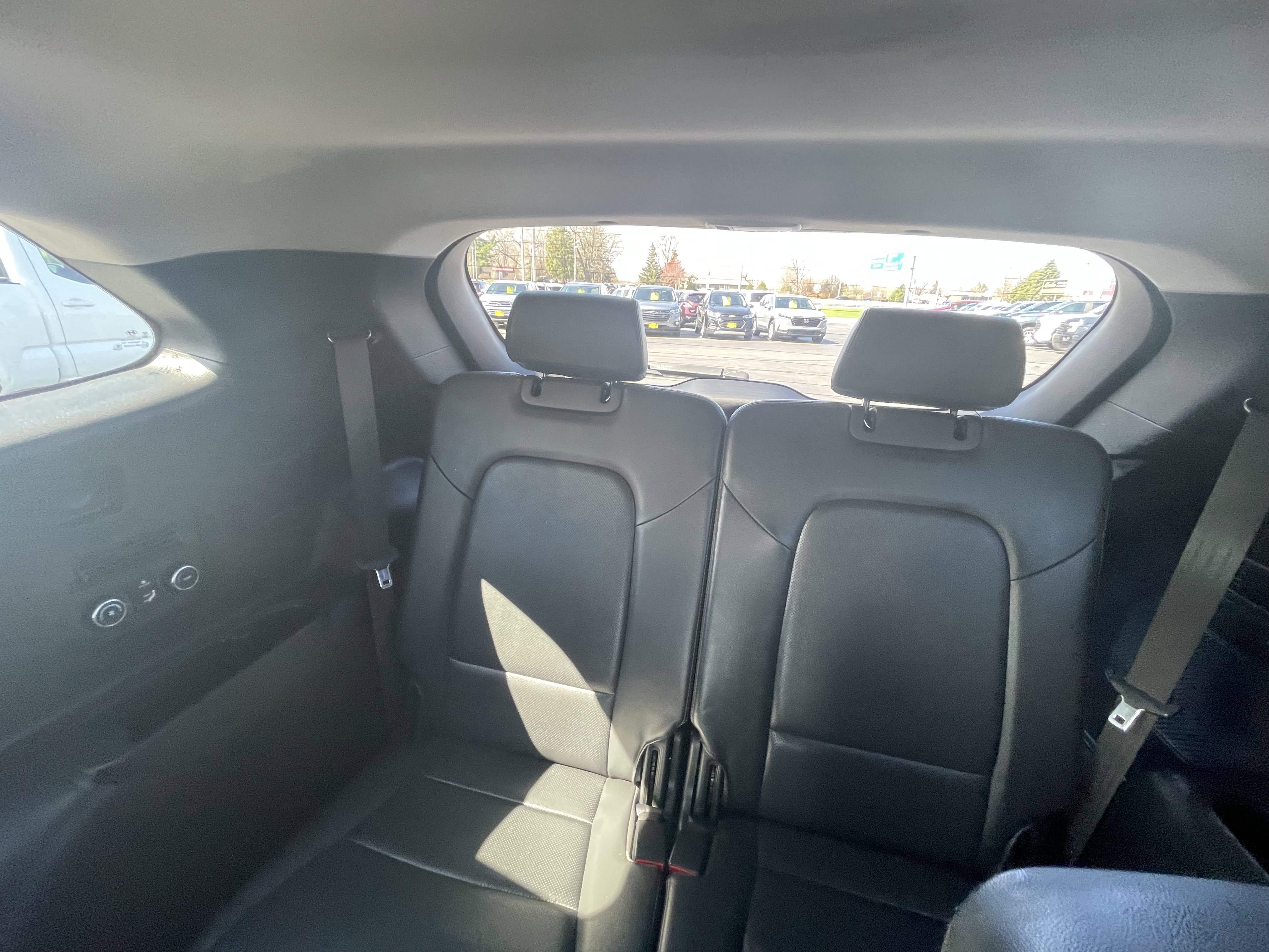 Used 2017 Hyundai Santa Fe Limited AWD/4WD image 30
