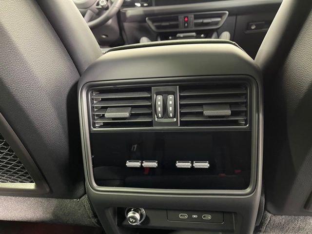 New 2026 Porsche Cayenne GTS image 18