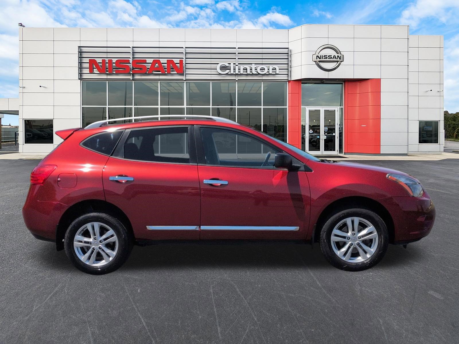 Used 2015 Nissan Rogue S w/ Convenience Package image 2
