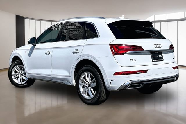 Certified 2023 Audi Q5 2.0T Premium w/ Convenience Package AWD/4WD image 4