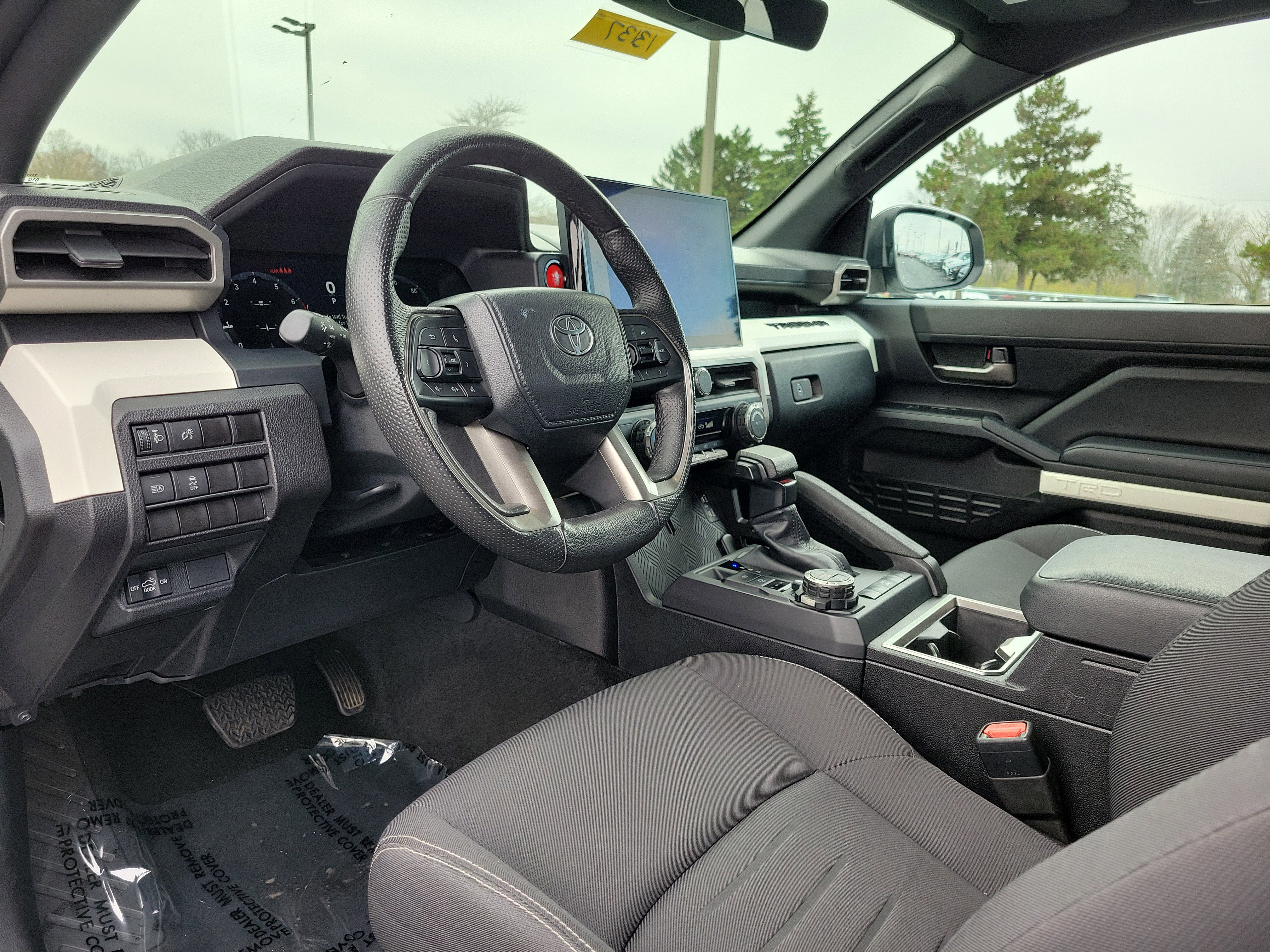 Used 2024 Toyota Tacoma TRD Off-Road image 19