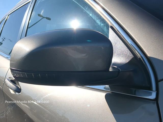 Used 2019 Jeep Cherokee Limited image 12