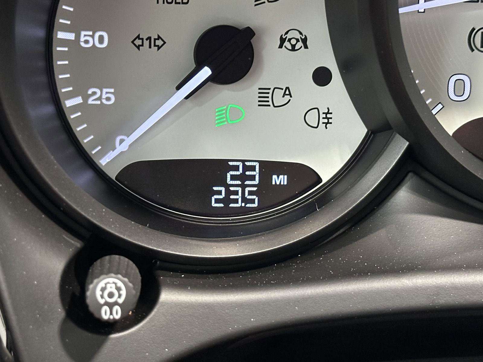 New 2025 Porsche Macan Turbo image 23