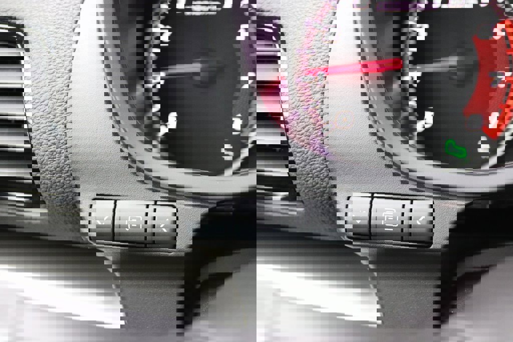 New 2025 Mitsubishi Eclipse Cross Black Edition image 8