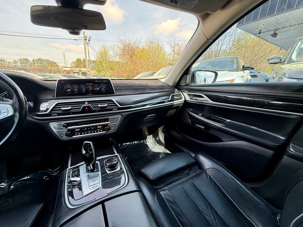 Used 2017 BMW 740i RWD image 20