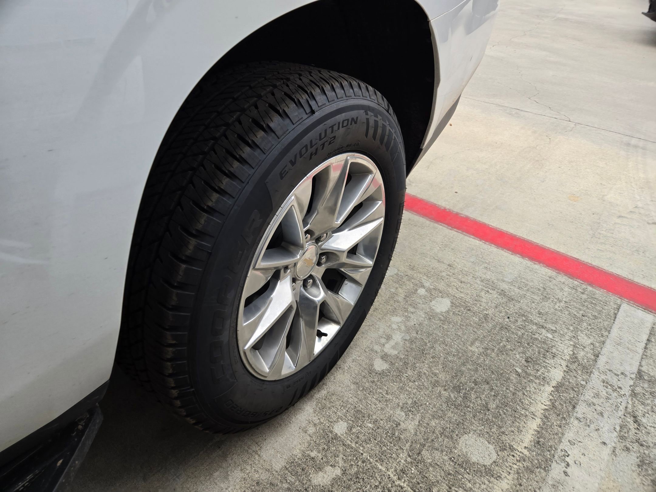 Certified 2023 Chevrolet Suburban Premier image 9