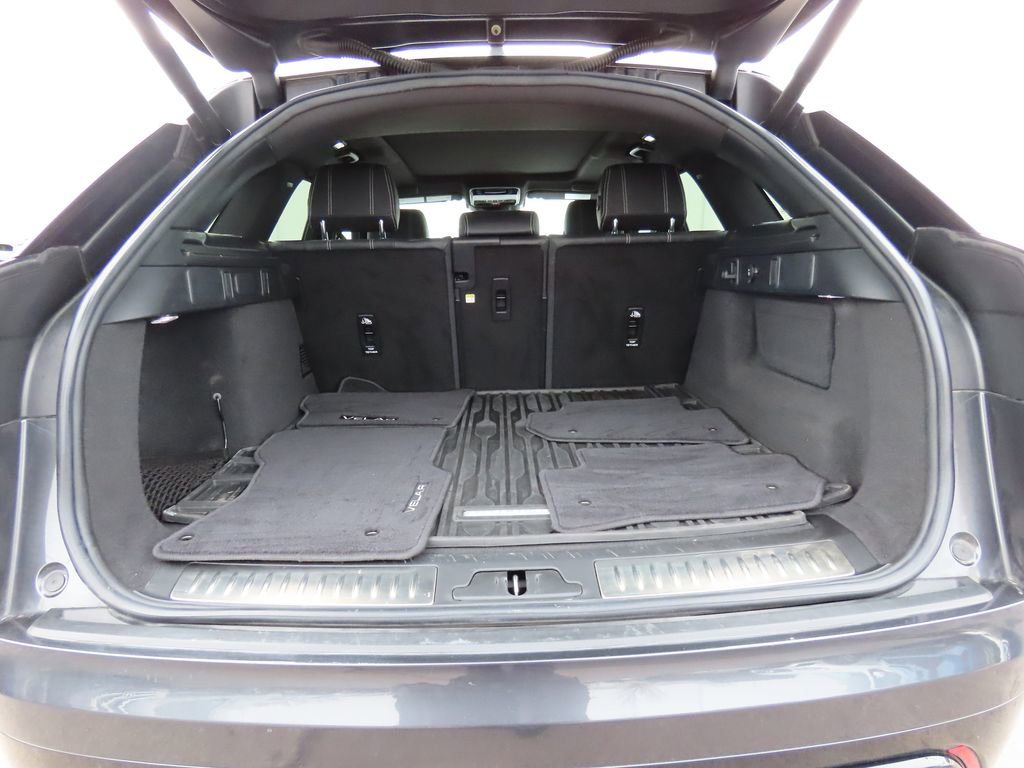 Used 2021 Land Rover Range Rover Velar R-Dynamic S image 21