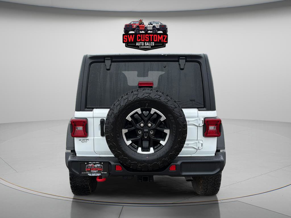 Used 2025 Jeep Wrangler Unlimited Rubicon AWD/4WD image 6