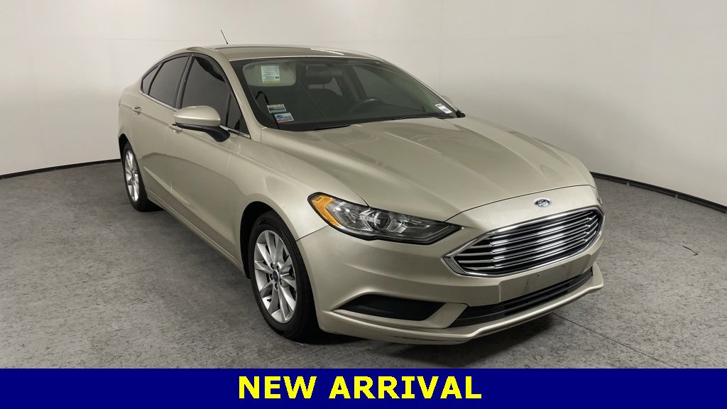 Used 2017 Ford Fusion SE