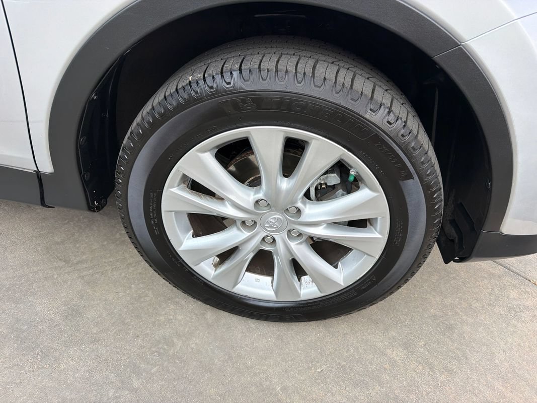 Used 2015 Toyota RAV4 Limited AWD/4WD image 12