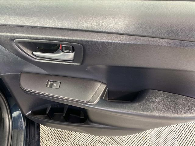 Used 2017 Toyota Camry LE FWD image 23