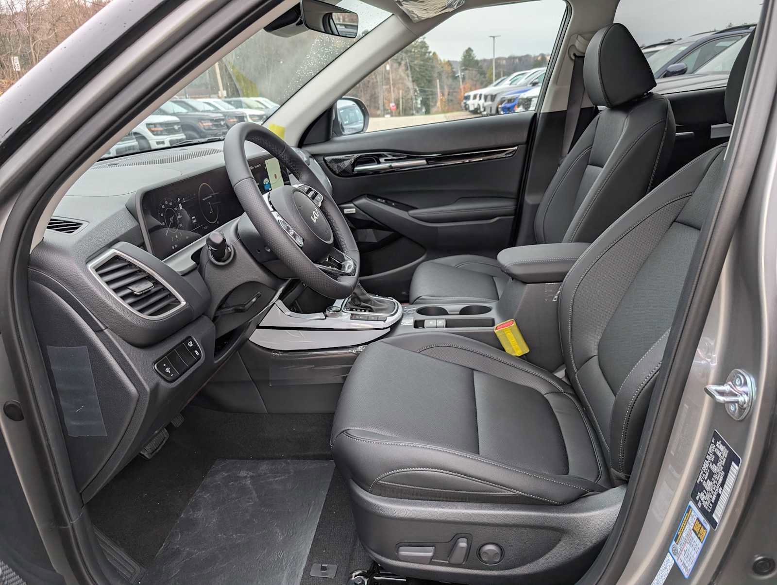 New 2026 Kia Seltos SX image 4