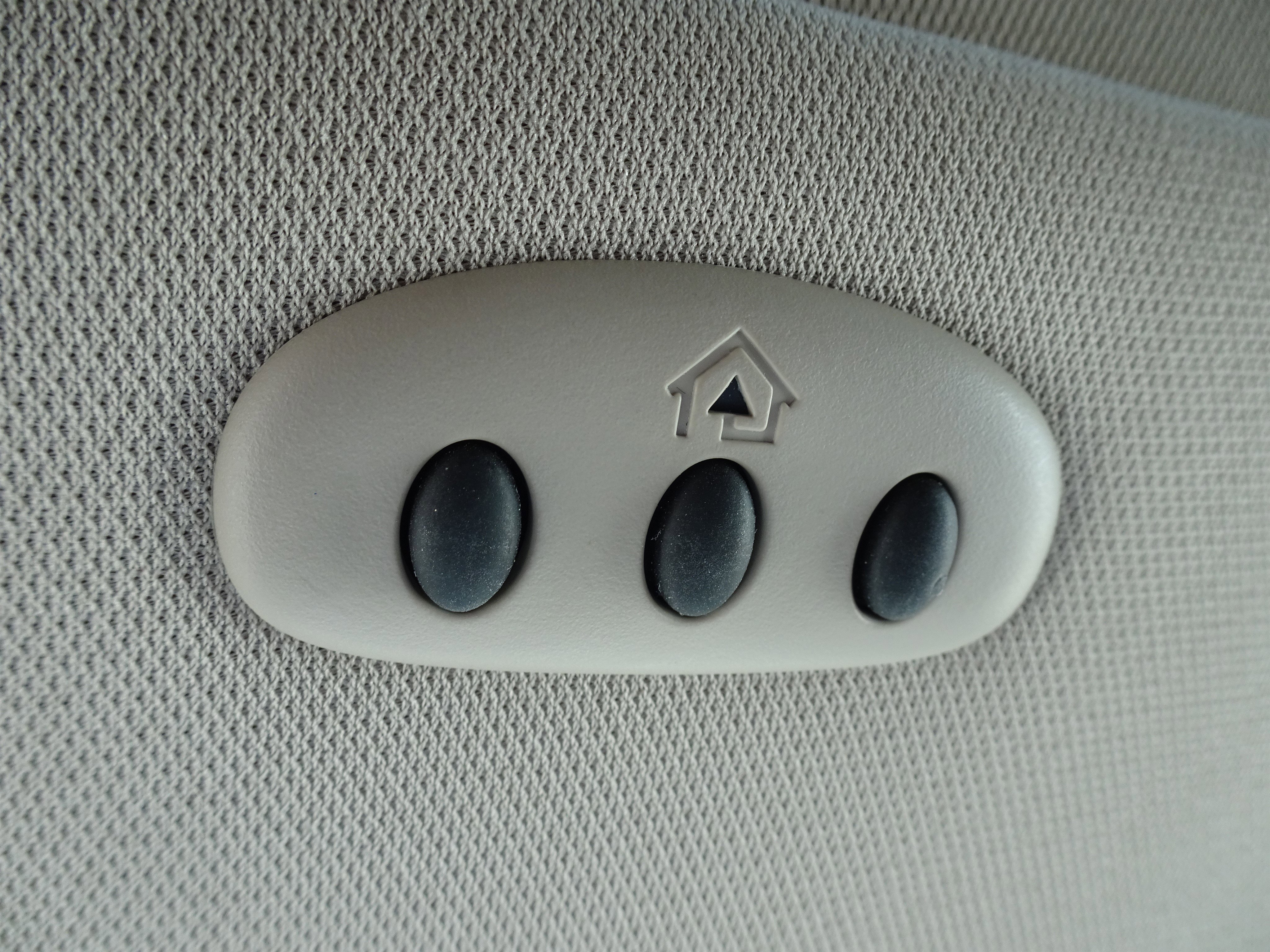 Used 2015 Lincoln MKX AWD w/ Equipment Group 102A image 27