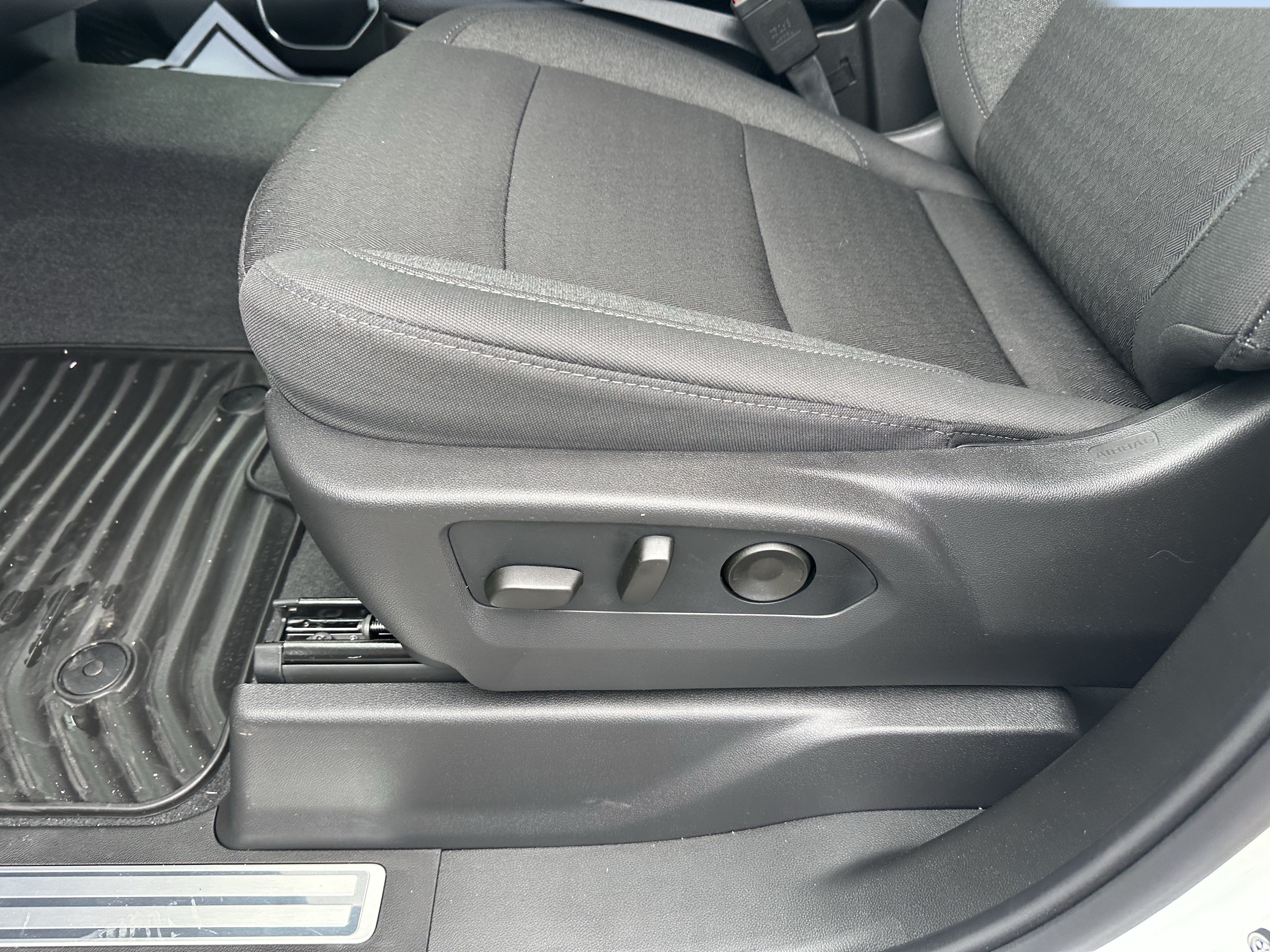 New 2026 Chevrolet Silverado 1500 LT AWD/4WD image 10