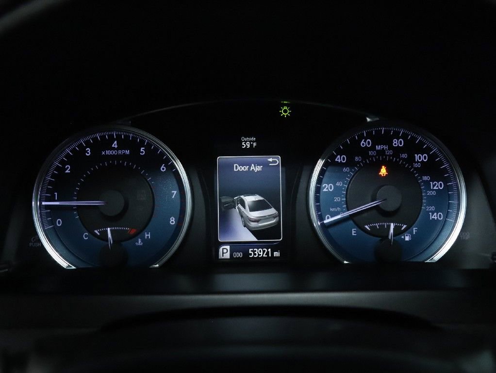 Used 2017 Toyota Camry XLE image 24