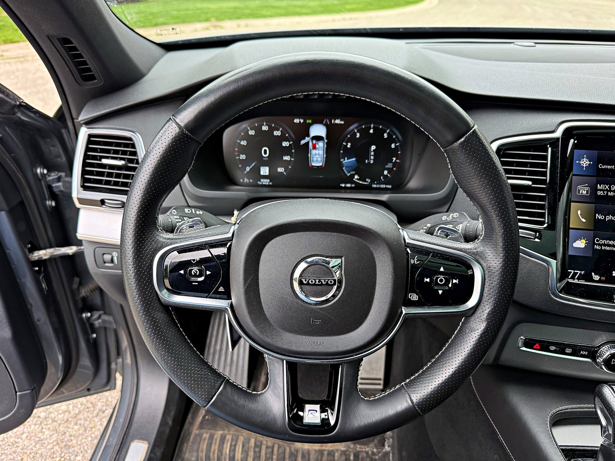 Used 2016 Volvo XC90 T6 R-Design AWD/4WD image 14