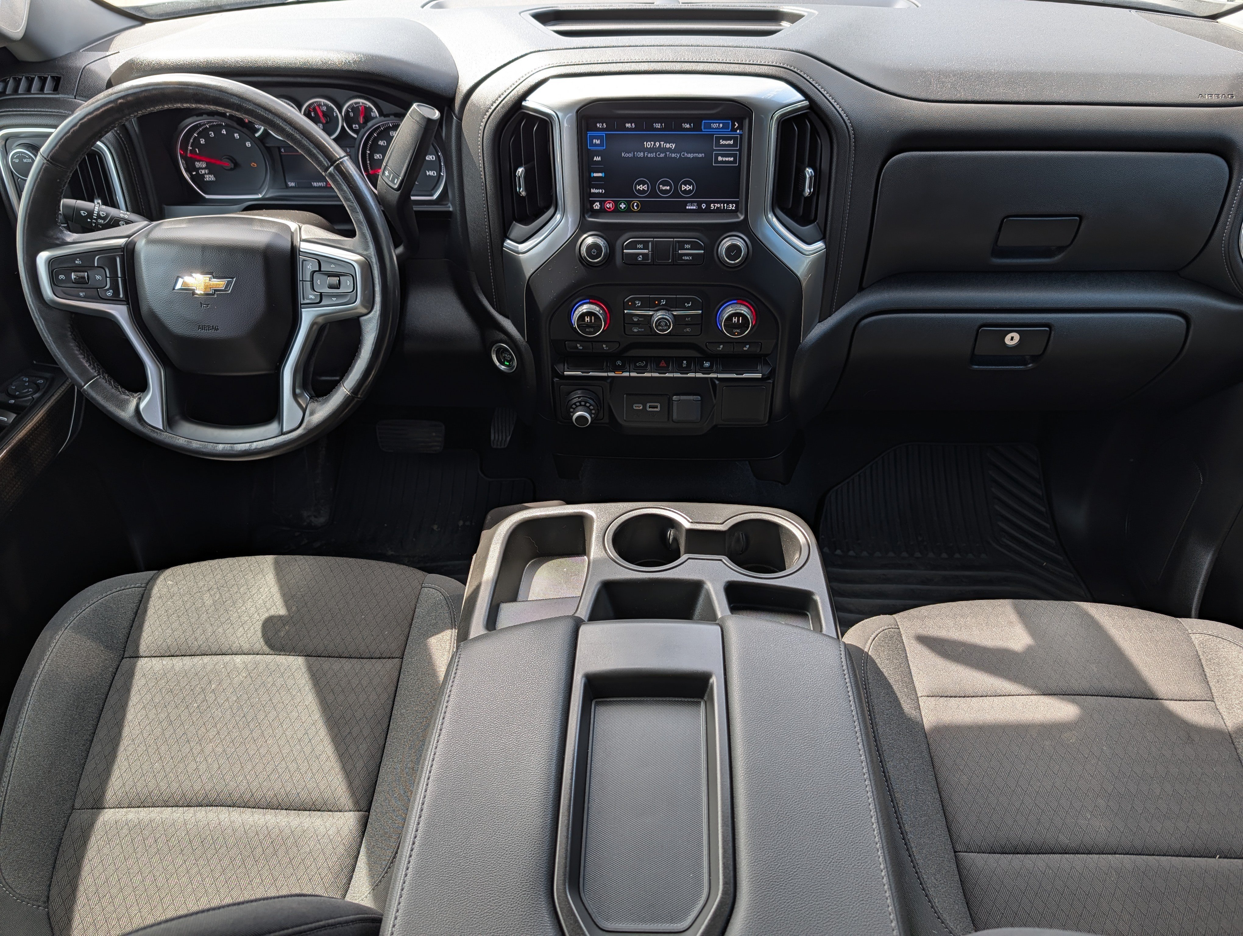 Used 2022 Chevrolet Silverado 1500 LT AWD/4WD image 11