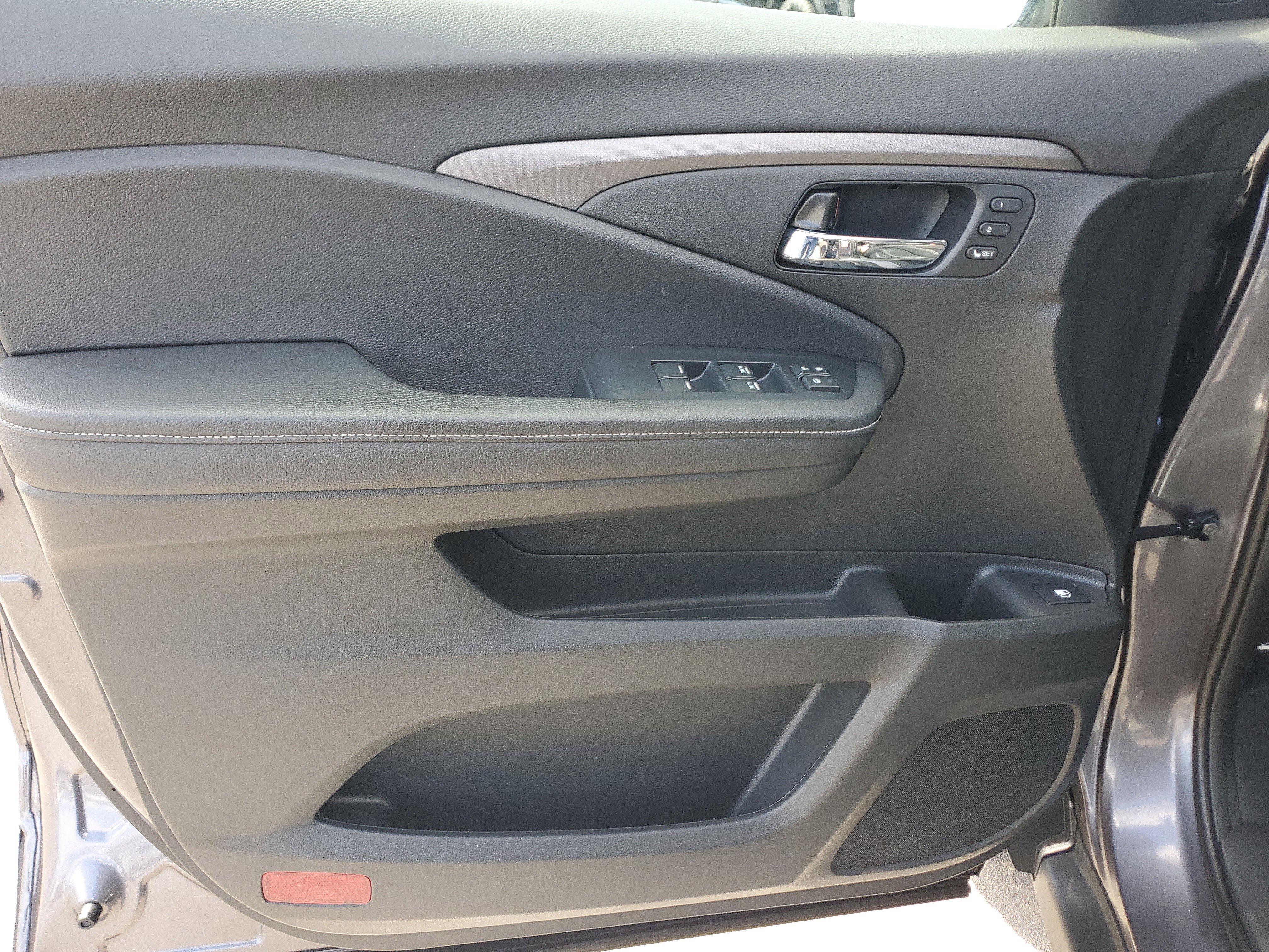 Used 2025 Honda Ridgeline RTL image 26