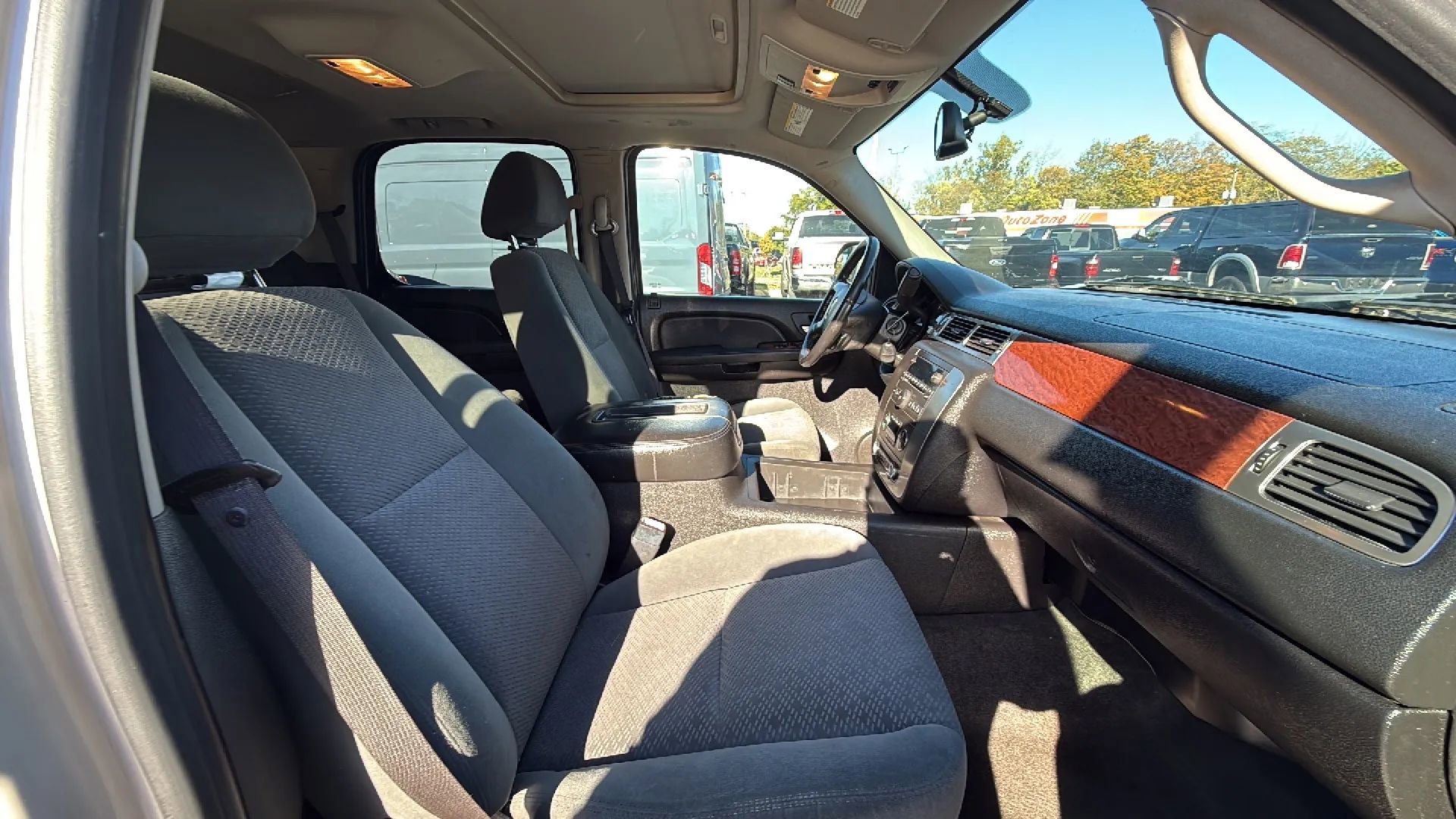 Used 2007 GMC Yukon SLE image 16