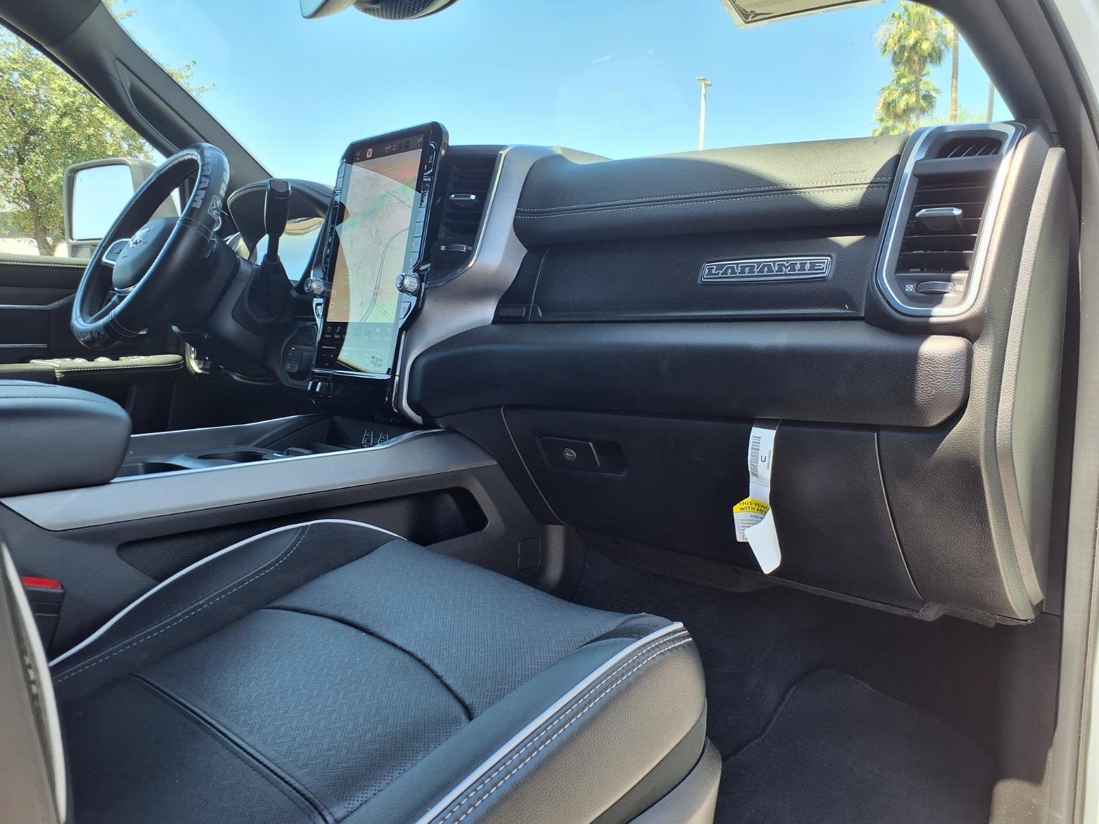 Used 2025 RAM 3500 Laramie AWD/4WD image 11