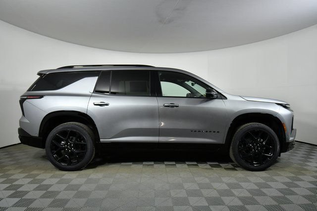 New 2026 Chevrolet Traverse RS w/ LPO, Floor Liner Package AWD/4WD image 15