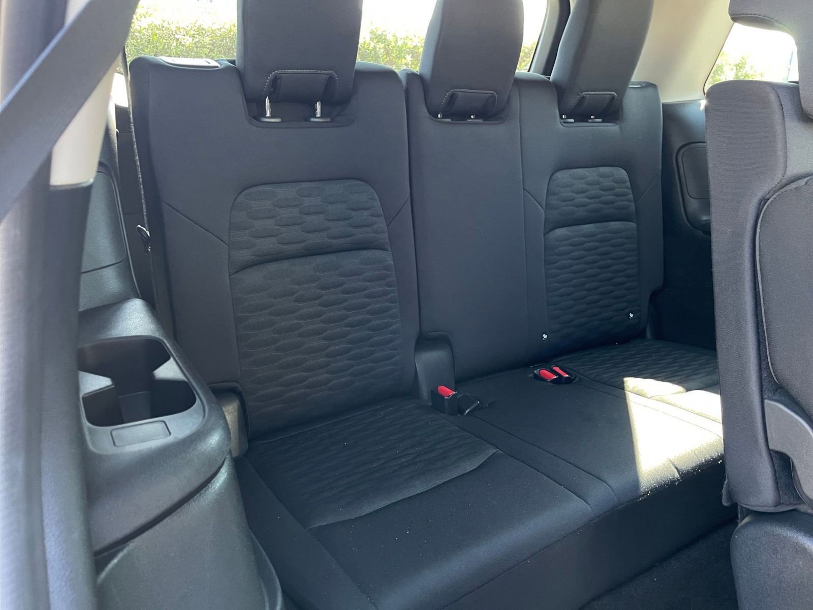Used 2025 Nissan Pathfinder SV FWD image 31