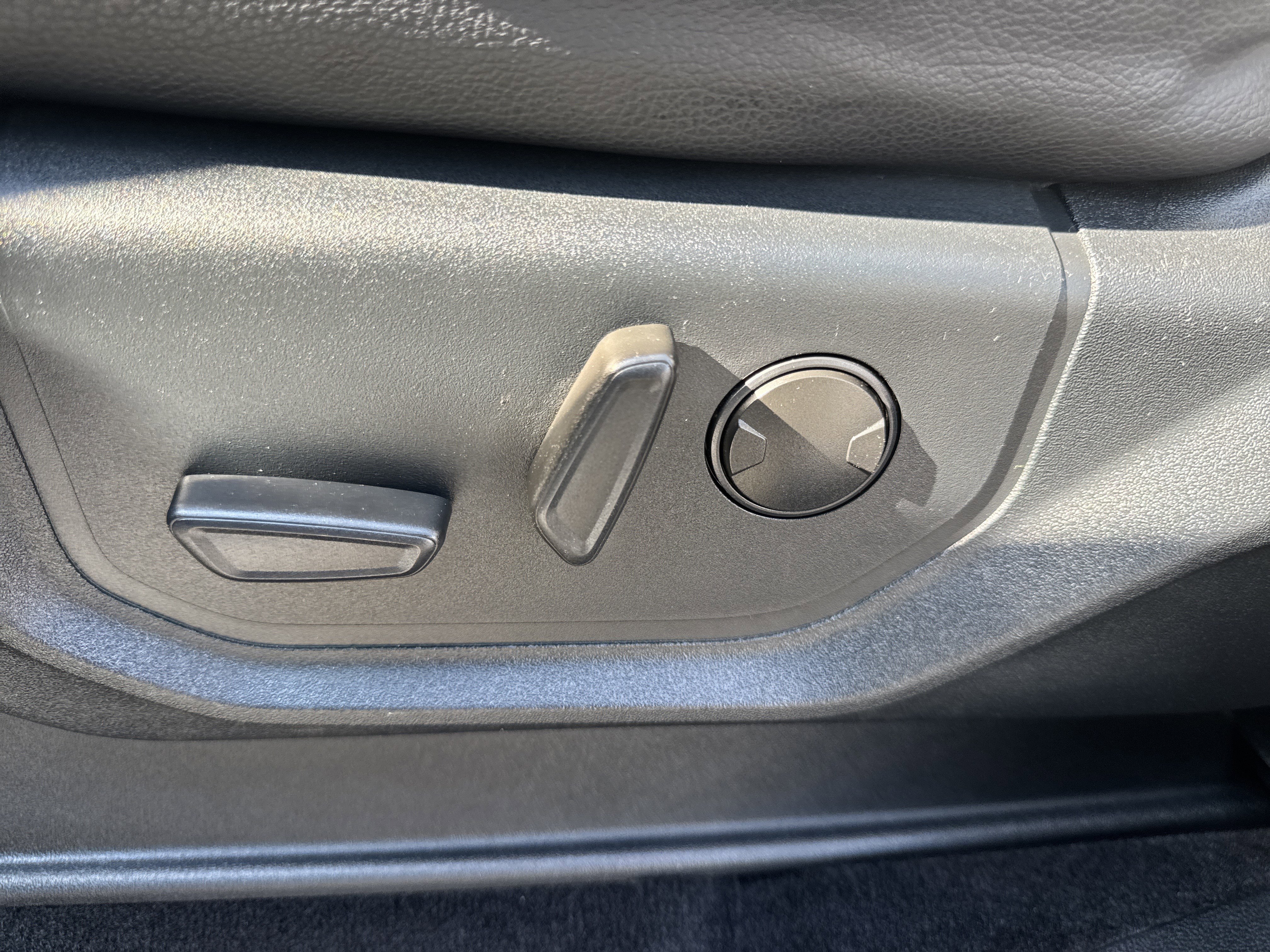 Certified 2021 Ford Expedition Max XLT image 10