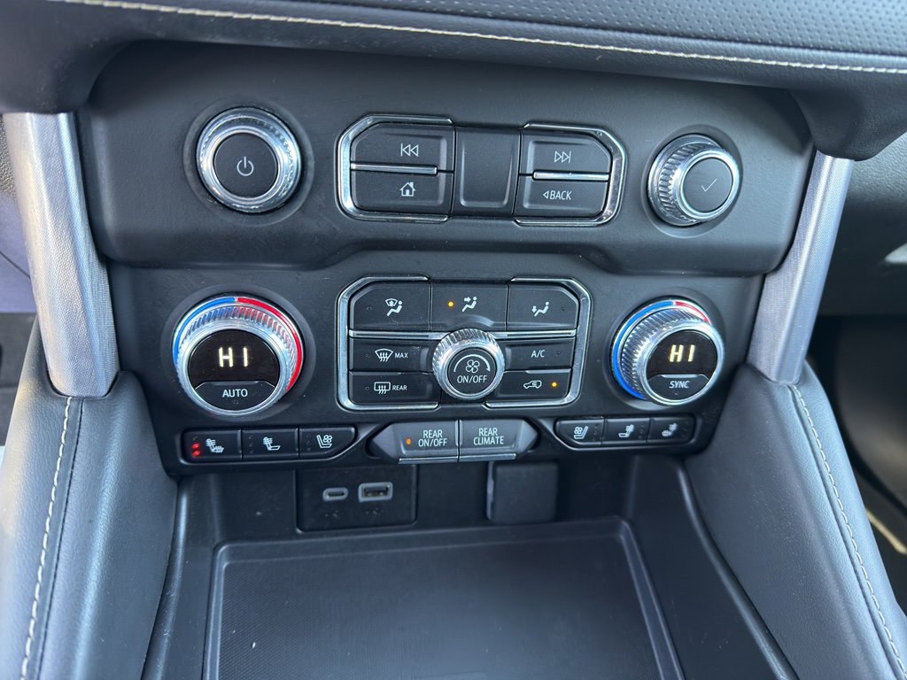 Used 2024 GMC Yukon SLT image 17