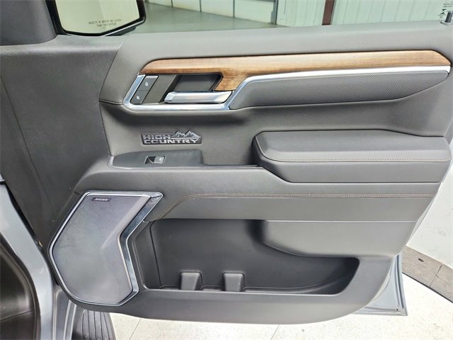 Used 2023 Chevrolet Silverado 1500 High Country image 42