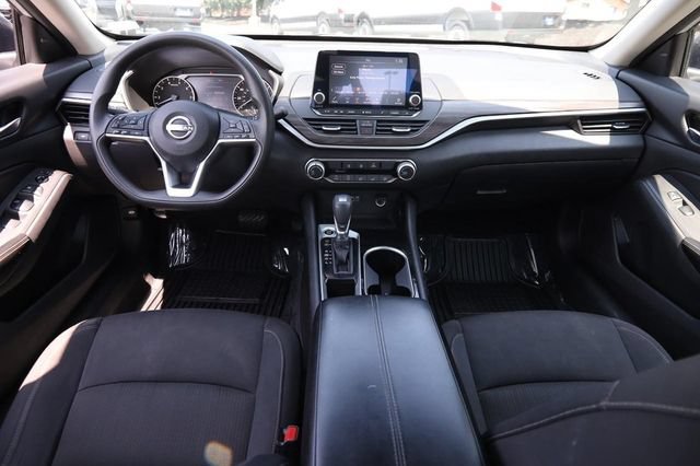 Certified 2024 Nissan Altima 2.5 SV FWD image 21
