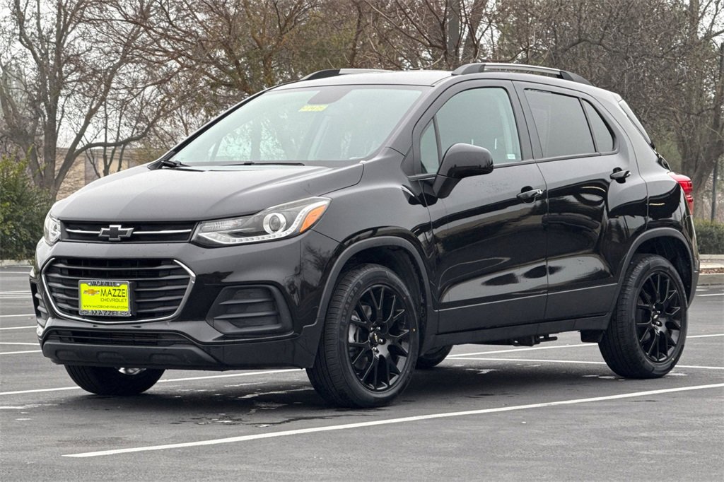 Used 2022 Chevrolet Trax LT w/ Midnight Edition image 15
