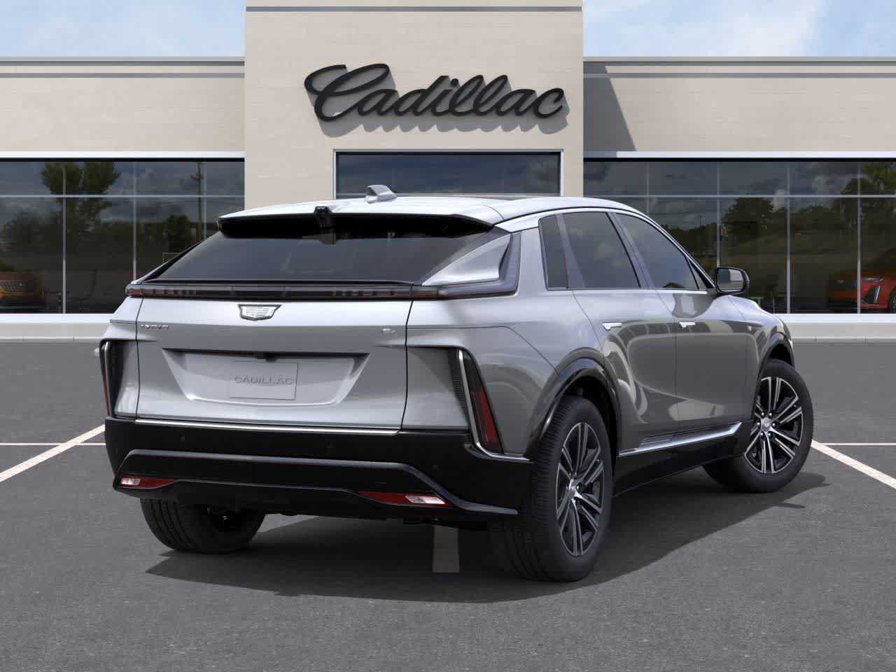 New 2027 Cadillac Lyriq Luxury w/ LPO, Floor Liner Package AWD/4WD image 4